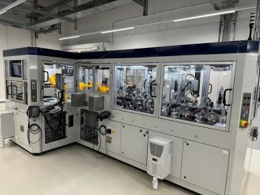 Straightening and measuring machine
